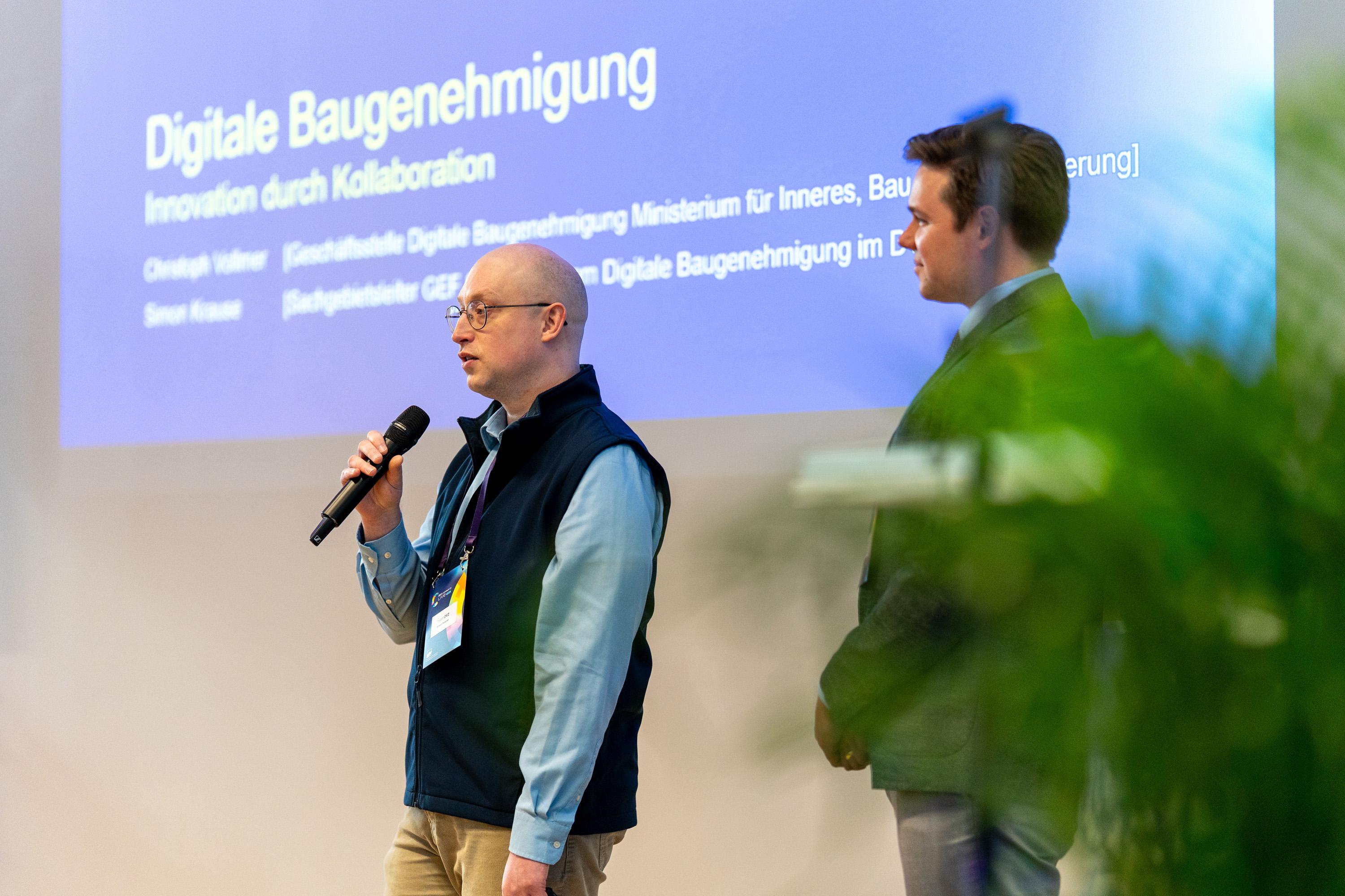 Simon Krause und Christoph Vollmer auf der Bühne